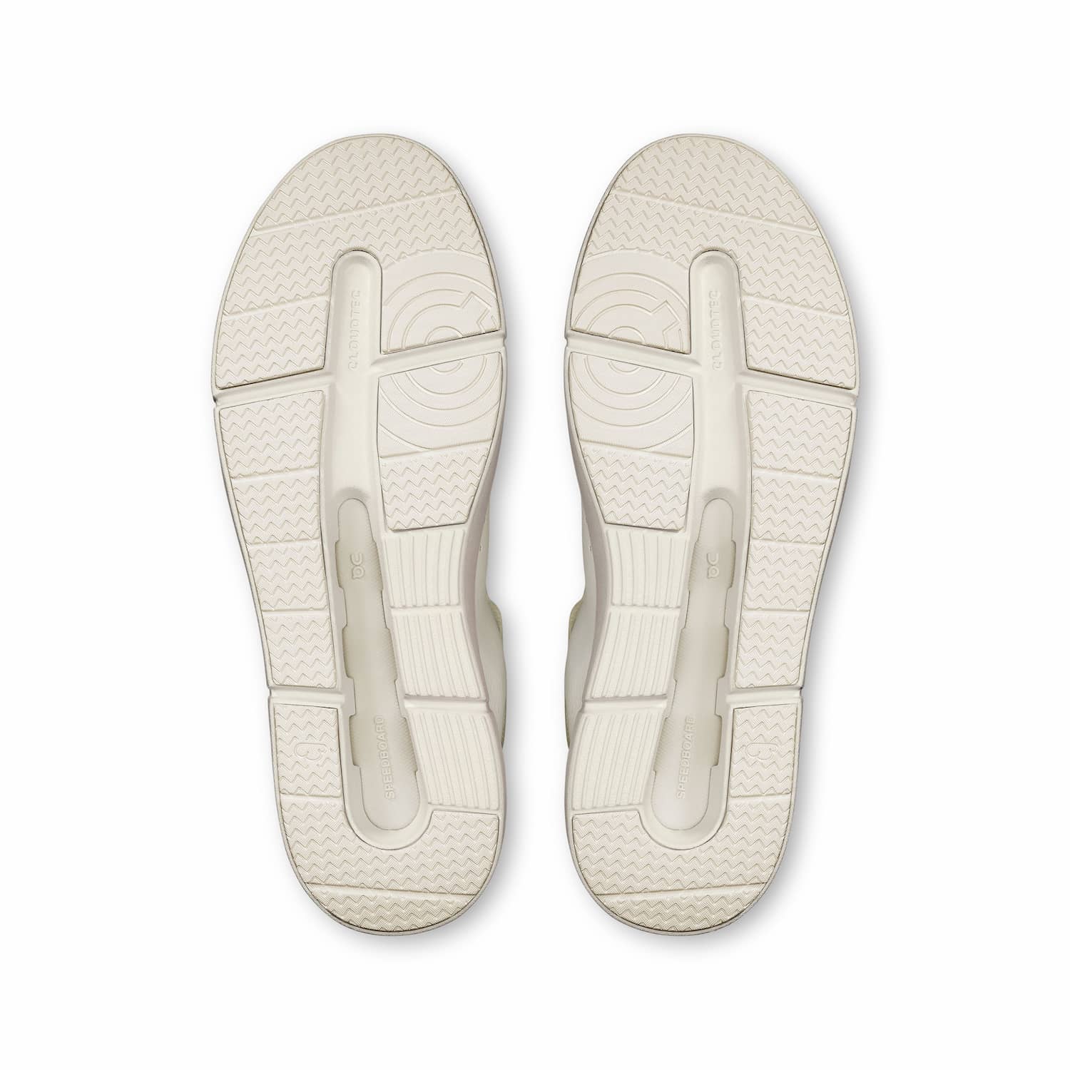 On Women's The Roger Advantage 1 Shoes