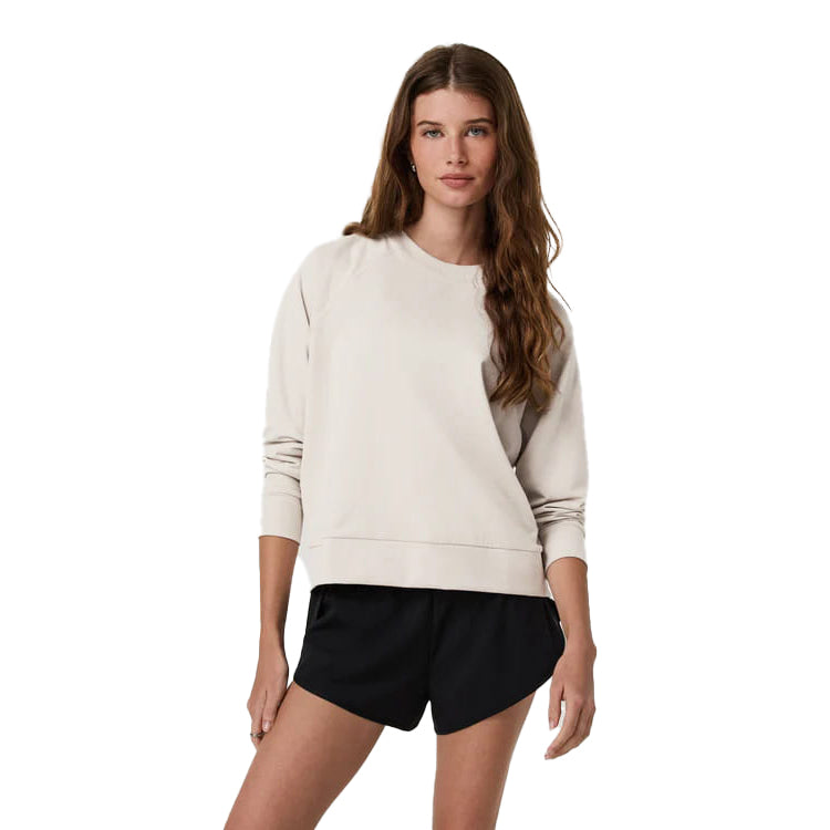 Vuori Women's Long Sleeve Halo Crew